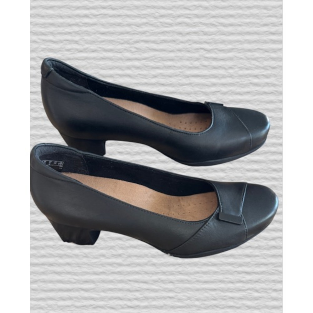Clarks Rosalyn Belle Comfort Pumps Women's 8 Black Leather Block Heel Round Toe